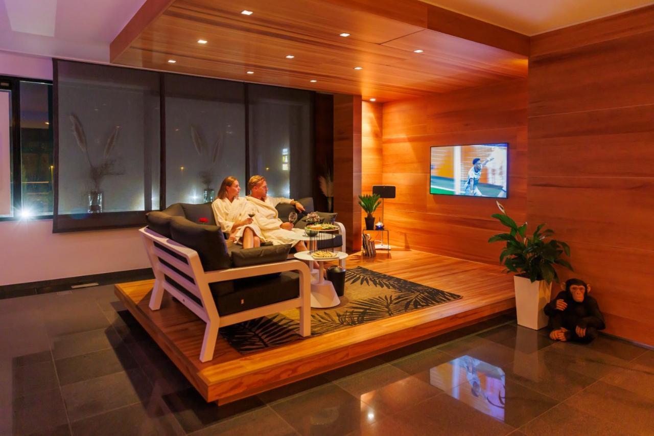 Wellness Dome Penthouse Suite Kerkrade Exteriör bild