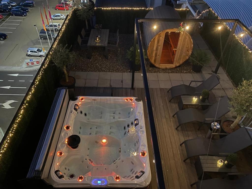 Wellness Dome Penthouse Suite Kerkrade Exteriör bild