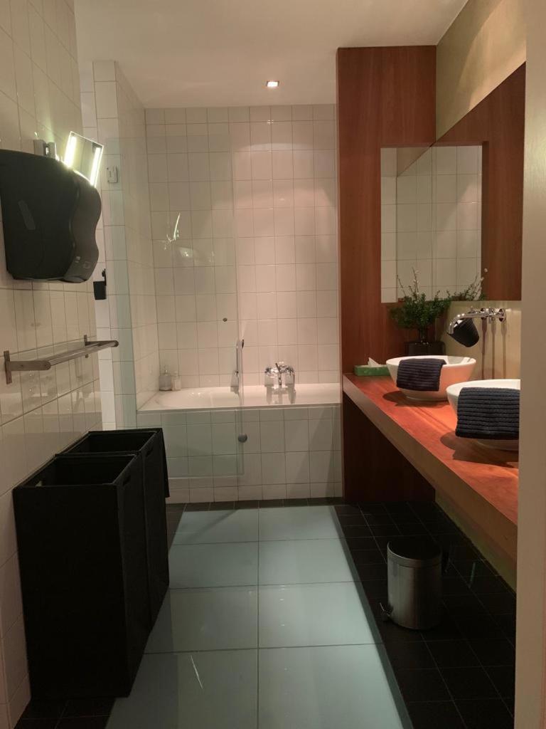Wellness Dome Penthouse Suite Kerkrade Exteriör bild